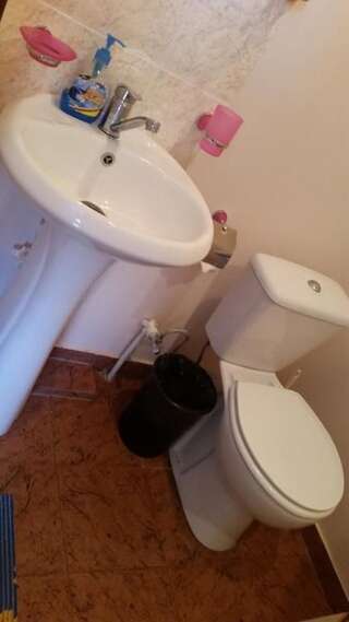 Отель Benefice Mini-Hotel & Tours Ереван Четырехместный номер с балконом-14