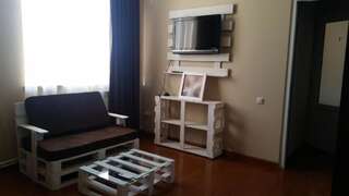 Отель Benefice Mini-Hotel & Tours Ереван Четырехместный номер с балконом-25
